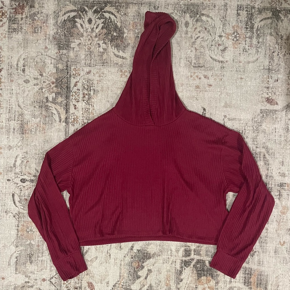 Hollister cropped hooded thin sweater